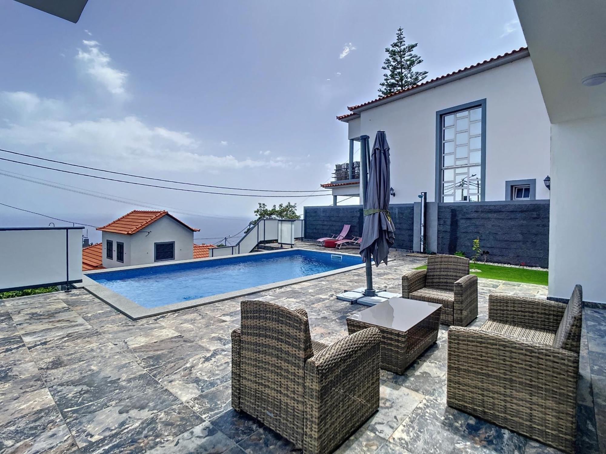 Casa Teixeira By Atlantic Holiday Estreito Da Calheta Bagian luar foto