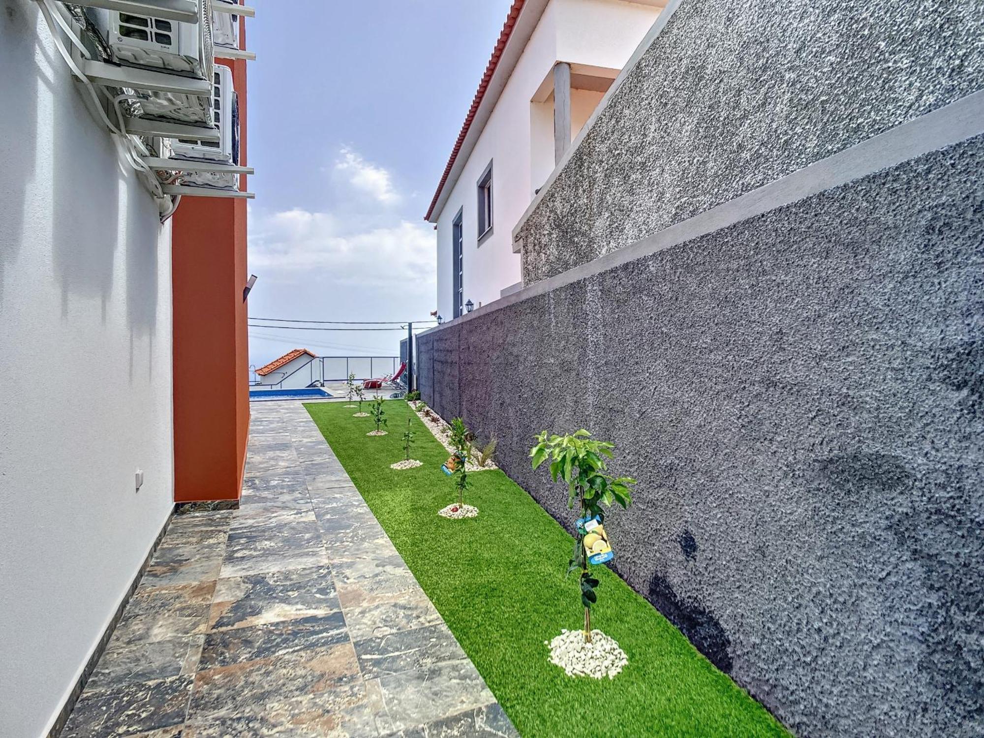 Casa Teixeira By Atlantic Holiday Estreito Da Calheta Bagian luar foto
